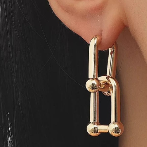 18k Gold Plated Minimalist Liked Earrings 1.5” - Picture 2 of 6